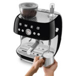 SMEG Cafetera express - SMEG EGF03BLEU, 20 bar, 1650 W, 2 tazas, Negro - Imagen 7