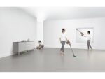 DYSON Aspirador escoba - Dyson V12 Detect™ Slim Absolute, Potencia succión 150 AW, Inteligente y Ligero, 60 min, Pantalla LCD, Tecnología Láser - Imagen 3