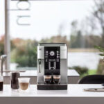 DE LONGHI Cafetera superautomática - DE LONGHI Magnifica S, 15 bar, 1,450 W, 2 tazas, Negro - Imagen 5